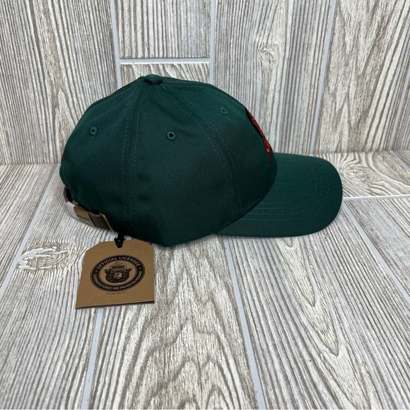 Filson Smokey Bear Low Profile Hat Cap Green Leather Strapback Outdoor Dad NWT - Picture 3 of 8